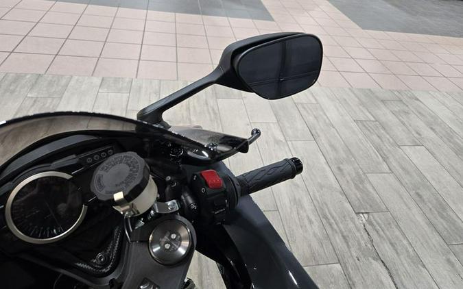 New 2025 SUZUKI GSXR600