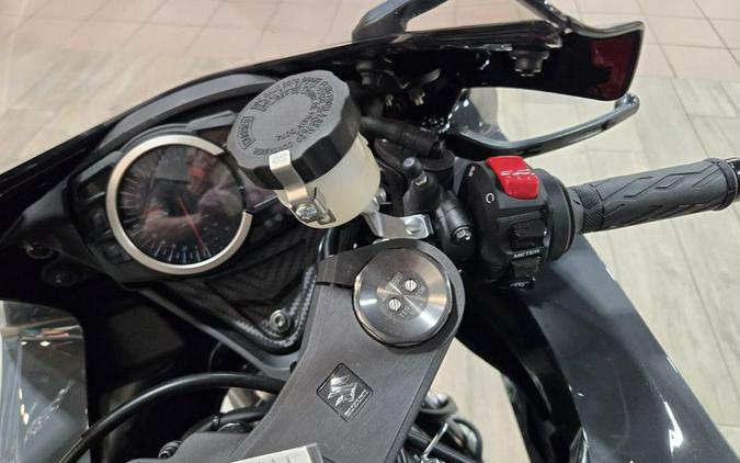 New 2025 SUZUKI GSXR600