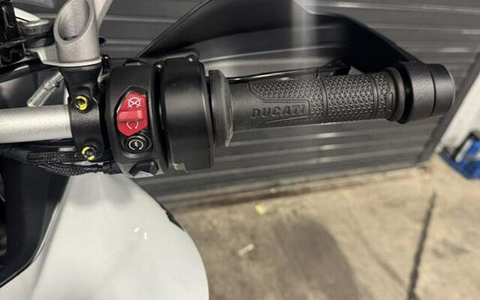 2027 Ducati MULTISTRADA V4S TRAVEL RADAR