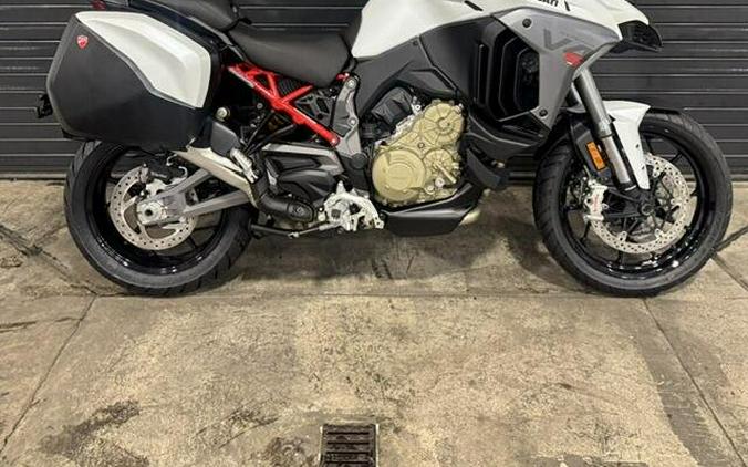 2027 Ducati MULTISTRADA V4S TRAVEL RADAR