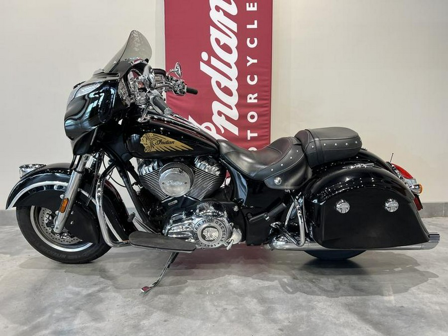 2016 Indian Motorcycle® Chieftain® Thunder Black