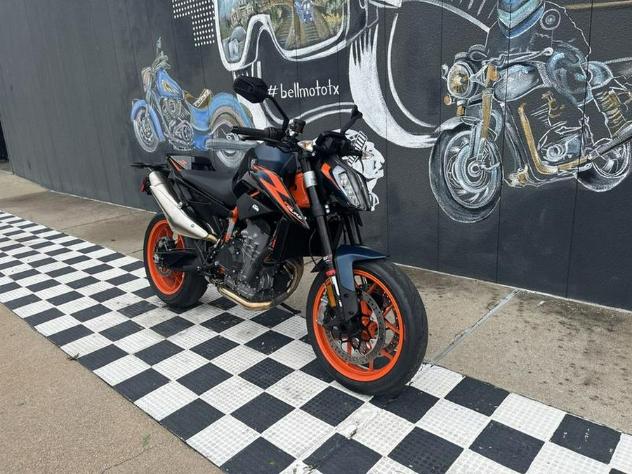 2023 KTM 890 Duke R