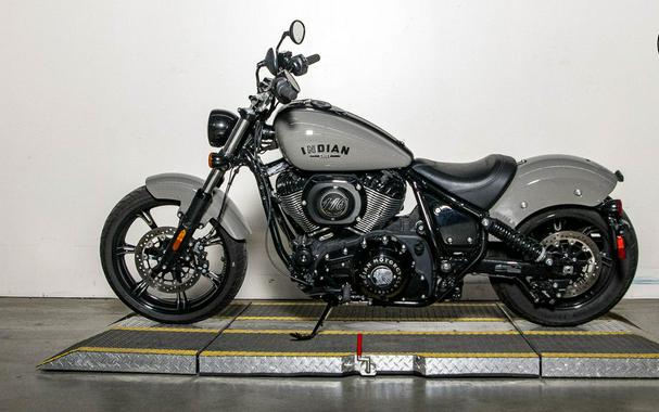 2023 Indian Motorcycle® Chief Dark Horse® Quartz Gray