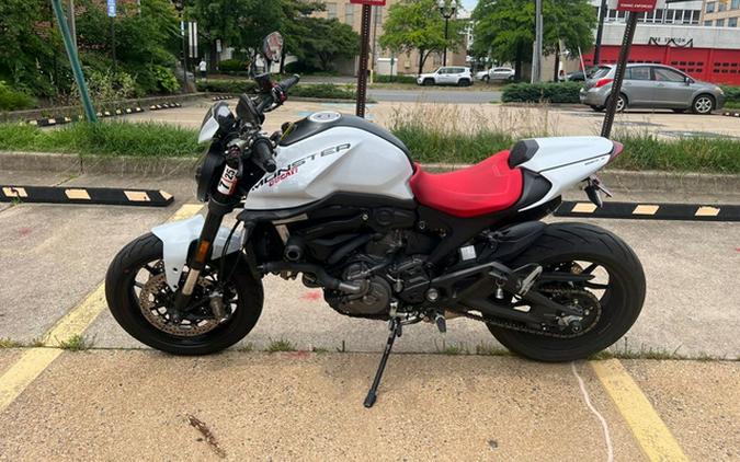 2024 Ducati Monster+ 937