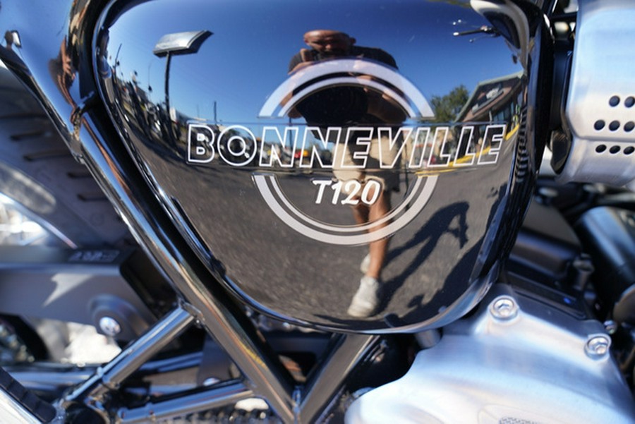 2026 Triumph Bonneville T120 Base