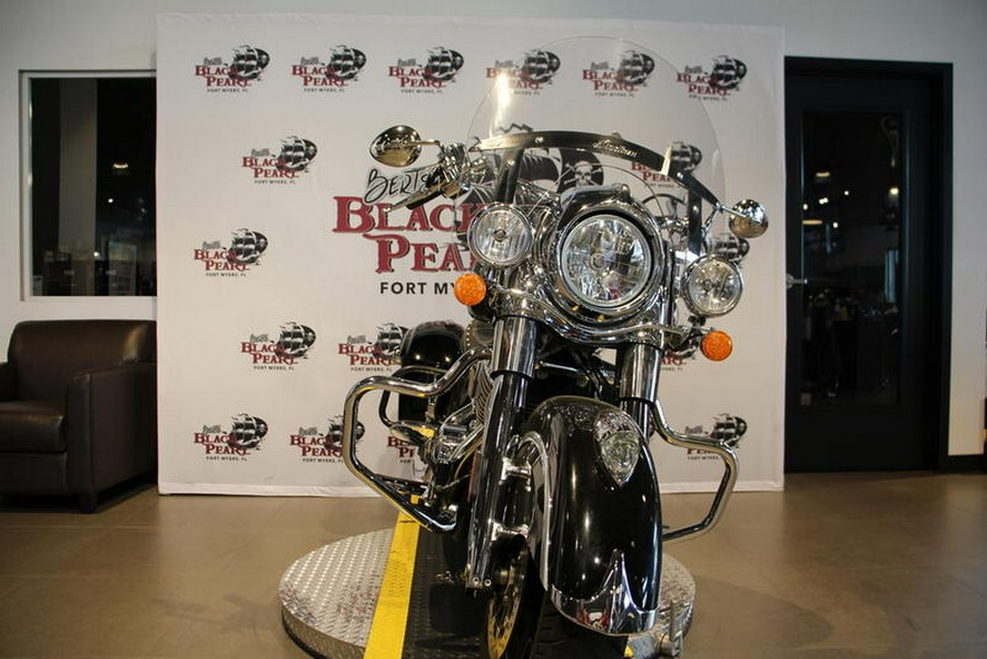 2018 Indian Motorcycle® Springfield® ABS Thunder Black