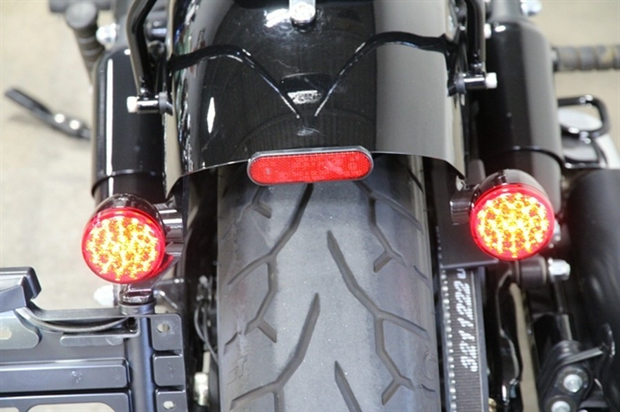 2022 INDIAN CHIEF BOBBER