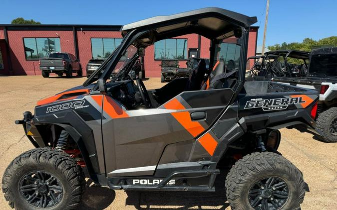 2018 Polaris Industries Polaris GENERAL™ 1000 EPS Deluxe - Titanium Metallic