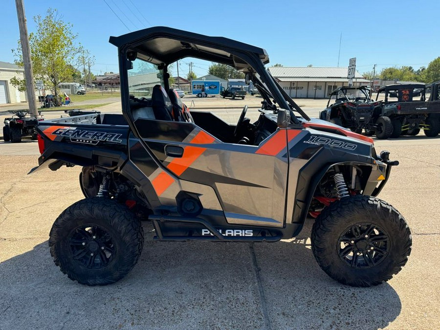 2018 Polaris Industries Polaris GENERAL™ 1000 EPS Deluxe - Titanium Metallic