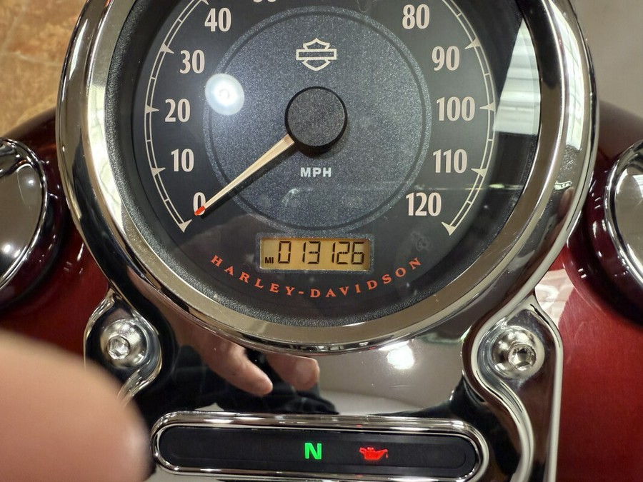 2014 FXDC Super Glide® Custom