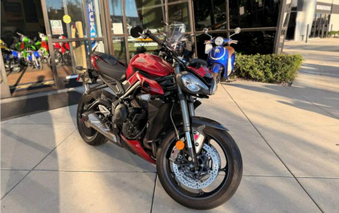 2025 Triumph Street Triple 765 RS Carnival Red RS