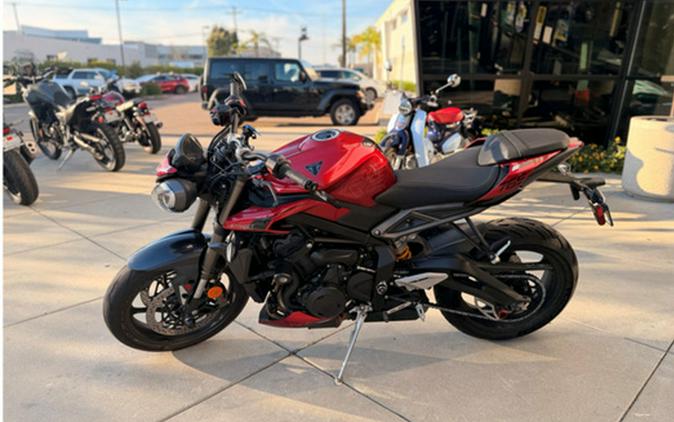 2025 Triumph Street Triple 765 RS Carnival Red RS