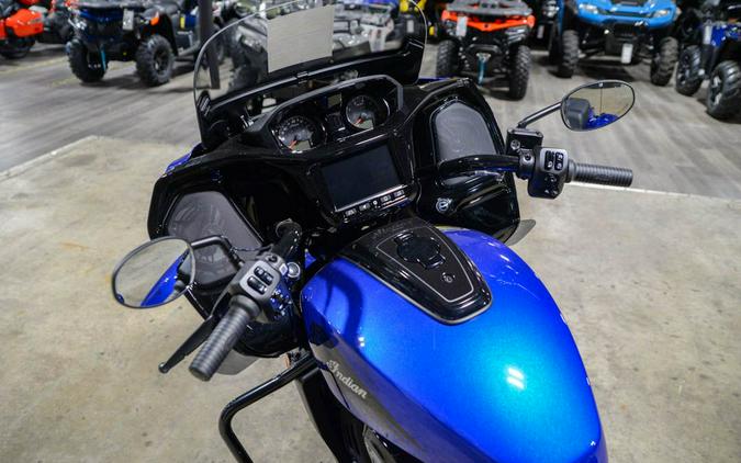 2026 Indian Motorcycle Challenger® Dark Horse® 112 with PowerBand Audio Package