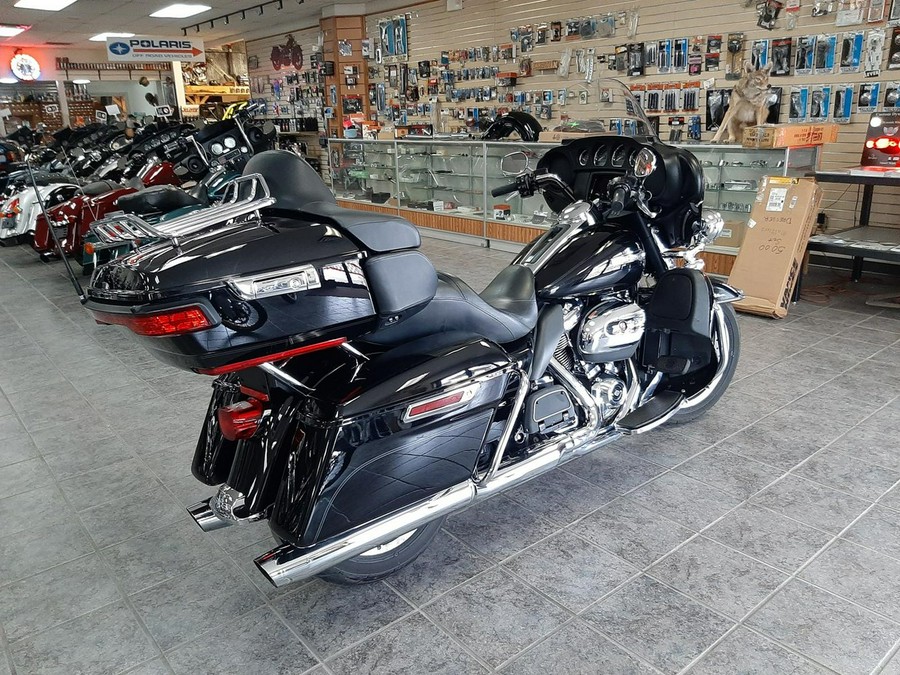 2019 Harley-Davidson® Electra Glide Ultra Classic FLHTCU