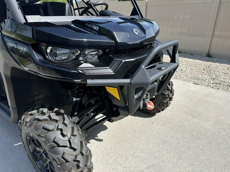 2024 Can-Am Defender XT HD10