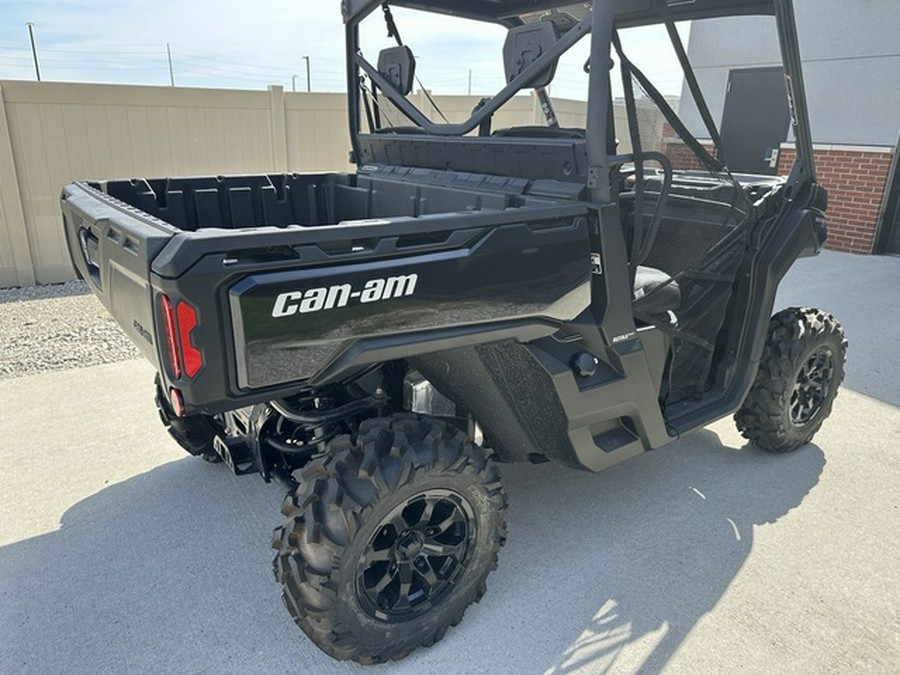 2024 Can-Am Defender XT HD10