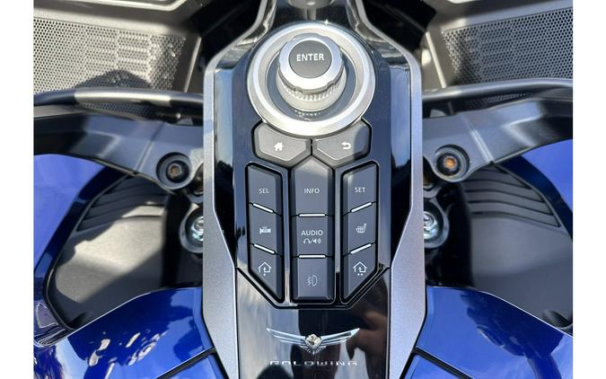 2018 Honda Gold Wing Tour - Pearl Hawkseye Blue