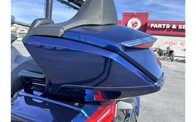 2018 Honda Gold Wing Tour - Pearl Hawkseye Blue
