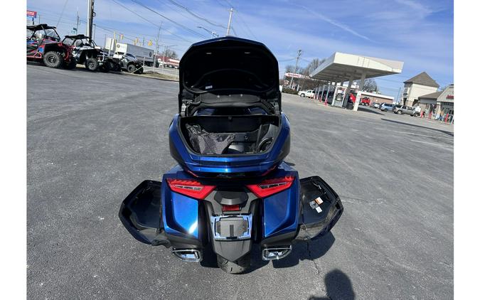 2018 Honda Gold Wing Tour - Pearl Hawkseye Blue