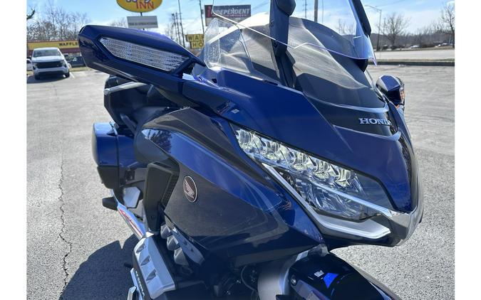 2018 Honda Gold Wing Tour - Pearl Hawkseye Blue