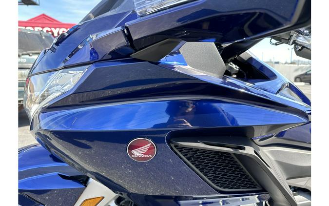 2018 Honda Gold Wing Tour - Pearl Hawkseye Blue