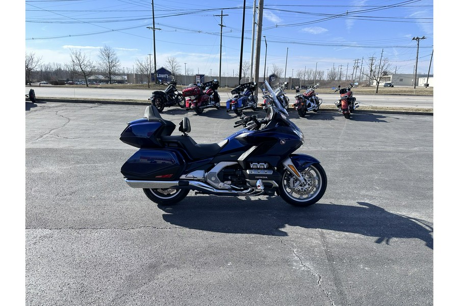 2018 Honda Gold Wing Tour - Pearl Hawkseye Blue