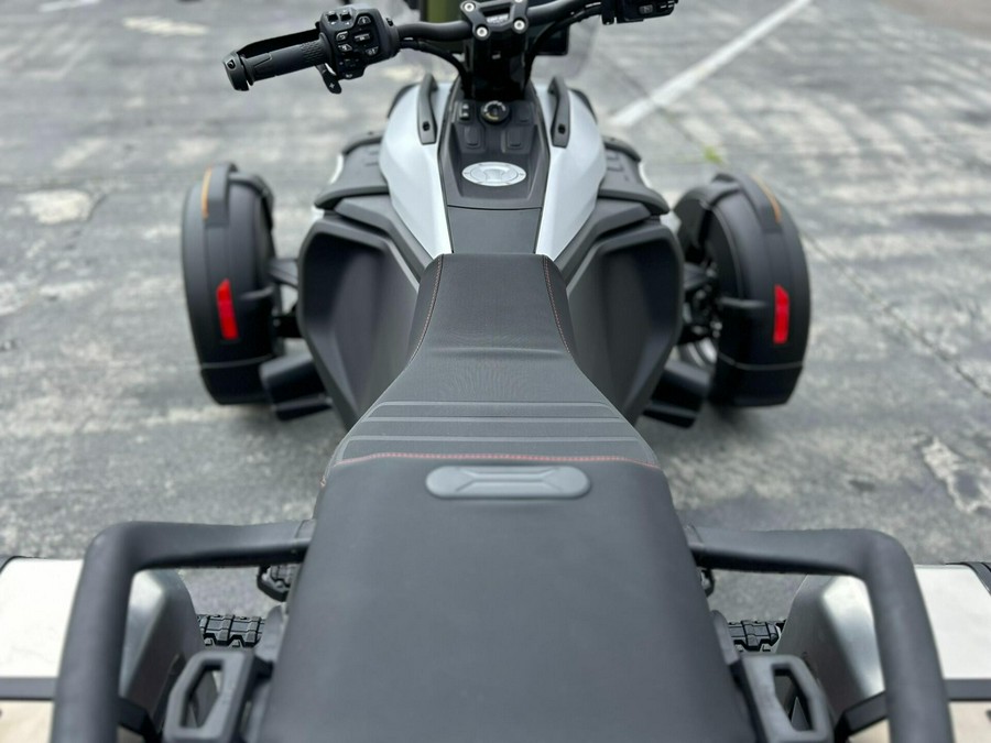 2025 Can-Am CANYON XT