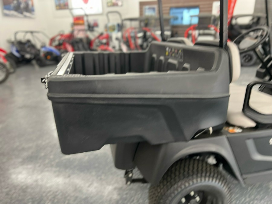 2025 Cushman Hauler 800X EFI Gas