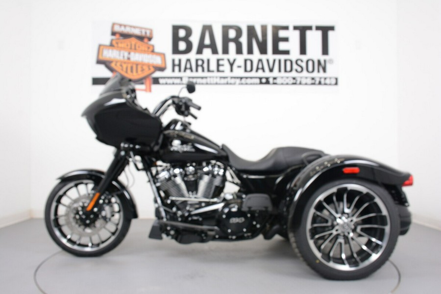 2025 Harley-Davidson® FLTRT Road Glide® 3