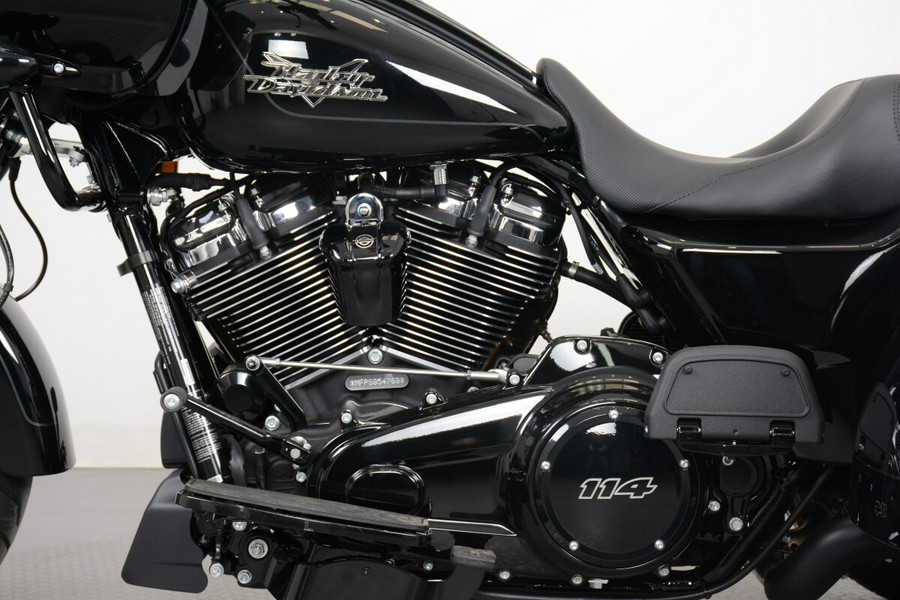 2025 Harley-Davidson® FLTRT Road Glide® 3