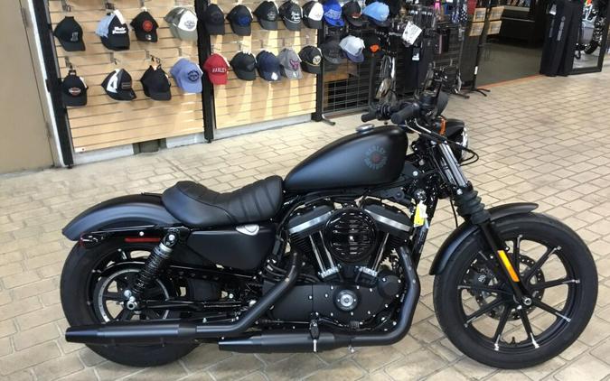 2022 Harley-Davidson Iron 883 Review [Air-Cooled Sportster]