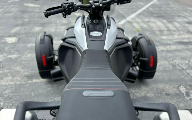 2025 Can-Am CANYON XT