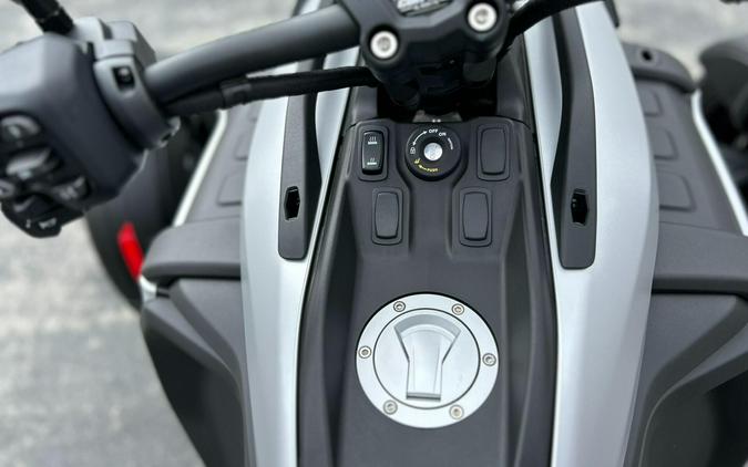 2025 Can-Am CANYON XT