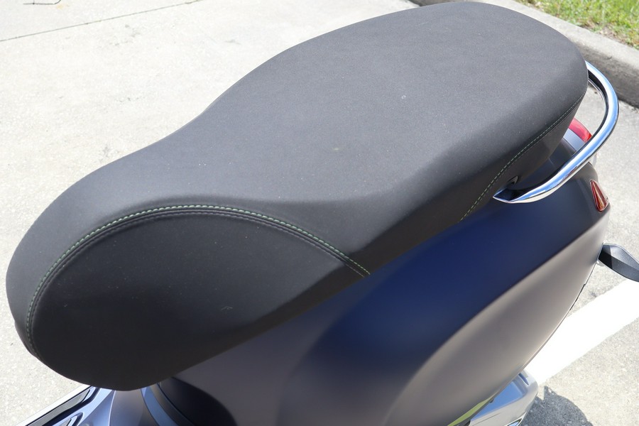 2025 Vespa Primavera 150 Tech