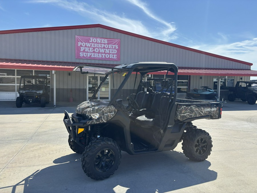 2024 Can-Am Defender XT HD10