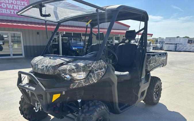2024 Can-Am Defender XT HD10