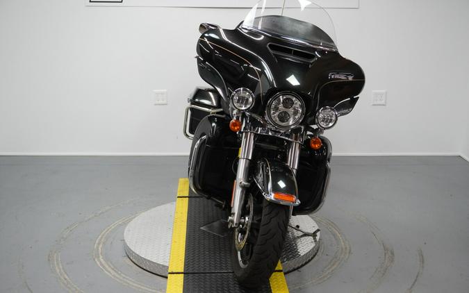 2017 Harley-Davidson® Ultra Limited Black Quartz