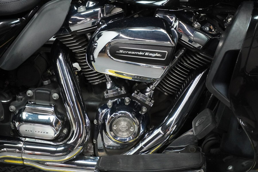 2017 Harley-Davidson® Ultra Limited Black Quartz