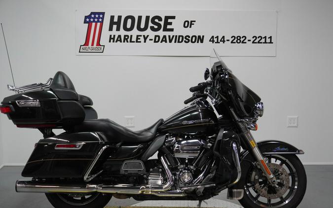 2017 Harley-Davidson® Ultra Limited Black Quartz