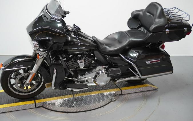 2017 Harley-Davidson® Ultra Limited Black Quartz