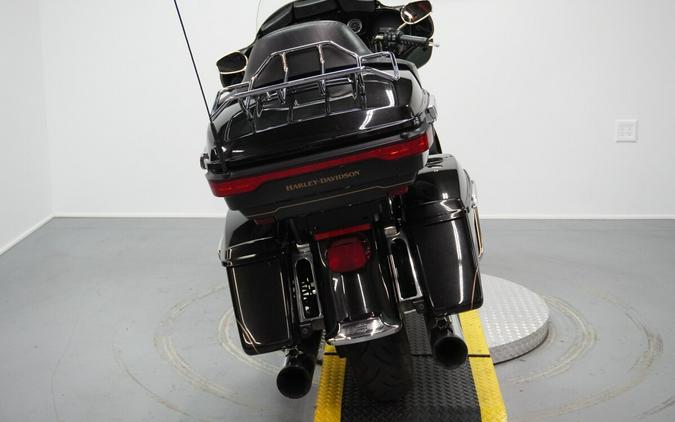 2017 Harley-Davidson® Ultra Limited Black Quartz