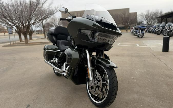 2026 Harley-Davidson® Road Glide Limited Olive Steel Metallic / Vivid Black Chrome Trim