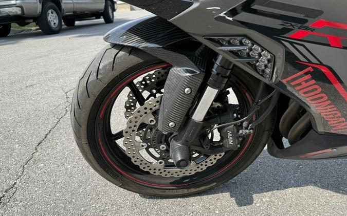 2023 Kawasaki Ninja ZX-6R ABS Metallic Matte Graphenesteel Gray / Black KRT Edition