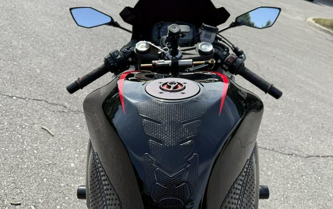 2023 Kawasaki Ninja ZX-6R ABS Metallic Matte Graphenesteel Gray / Black KRT Edition