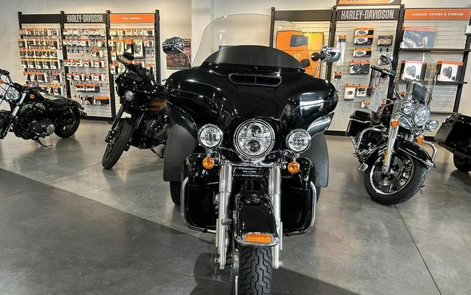 2019 Harley-Davidson® FLHTCUTG - Tri Glide® Ultra