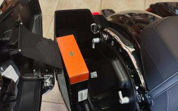 2025 Harley-Davidson® FLTRX - Road Glide®