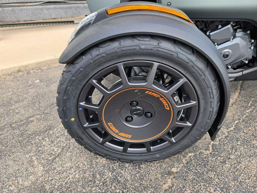 New 2025 CAN-AM CANYON REDROCK