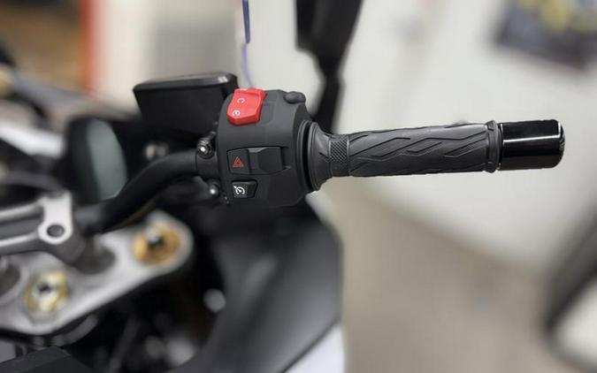 2026 Suzuki GSX-S1000GT+