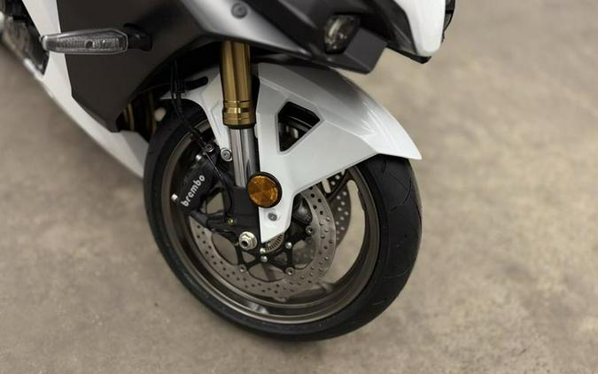 2026 Suzuki GSX-S1000GT+