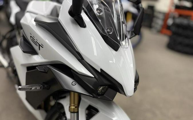2026 Suzuki GSX-S1000GT+